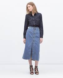 Les 25 plus belles jupes en jean de l'été sont là. Jupe Longue En Jean Comment L Assortir Et Etre Sexy