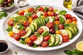 Best Ensalada Caprese con Palta Near Me