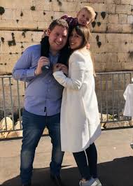 Alberto retuiteó un agravio al periodista jonatan viale. Jonatan Viale Espera Su Segundo Hijo Que Nombre Le Pondra Revista Paparazzi