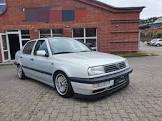 VOLKSWAGEN-VENTO