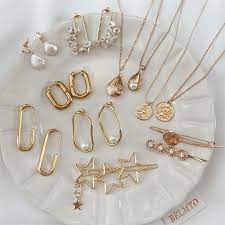 Jewelry Retailers Near Me How To Make Vintage Style Jewelry All Free Jewelry Making Neckl Minimal Jewelry Womens Jewelry And Accessories Bridal Jewelry