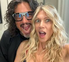 Ho saputo di essere padre molto tempo dopo la sua nascita'': lo chef tv Alessandro  Borghese torna a parlare del figlio 19enne che non ha mai conosciuto