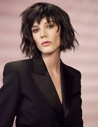 Les Tendances Coupe De Cheveux Du Printemps Ete 2020 En 2020 Coupe De Cheveux Coupe De Cheveux Tendance Coupes De Cheveux Avec Frange