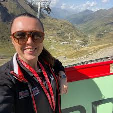 Back to the Col du Tourmalet for the second time in just as many months, in  fact less than. The last time for the penultimate stage of the  @letourfemmes when @demivollering won