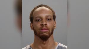 30-year-old Knoxville man arrested after police intervene in armed robbery