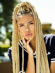 The first hairstyle features chunky french braid that is wrapped on one side of the forehead. 20 Coolest Knotless Box Braids For 2020 The Trend Spotter