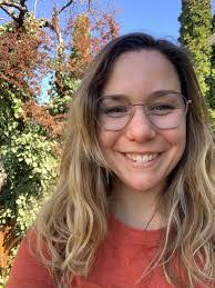 Laura Rand's Instagram, Twitter & Facebook