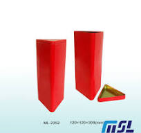 Manufacture Custom Triangle Metal Gift Tin Box for Candy/Chocolate Packaging
