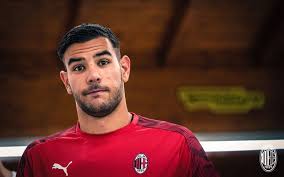 Report: Milan star Theo Hernandez agreed terms with PSG but move looks off 