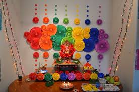 10 Simple Yet Beautiful Ganpati Decoration Ideas For Home