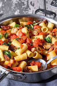 Pasta With Prosciutto And Whole Garlic Recipe Recipe Prosciutto Pasta Pasta Dishes Lettuce Recipes