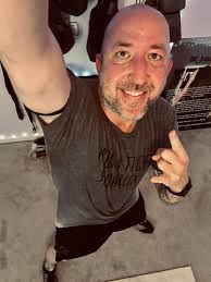 THE @allelitewrestling TNT Champ @darbyallin, legend @marcmero AND DDP  getting in a kick ass workout the other day👊💥 Did you get your #ddpy in  today? 💎 #athomeworkouts #positivelyunstoppable #ddpyworks #ddpyoga  #marcmero #darbyallin