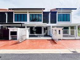 Shop lot rumah kedai untuk dijual, seksyen 4 tambahan via www.hartanahmilenium.com. Rumah Teres Bandar Kinrara 43300 Puchong Selangor Puchong Untuk Dijual Intermediate Ejen Hartanah Berdaftar House For Sale In Puchong Harga Rumah Market Value Agensi Bumiputera Melayu Muslim Hartaprima Com
