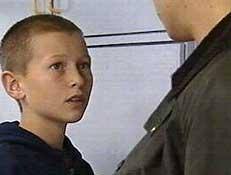 ▷ Emmerdale Episode Guide 9 November 2003