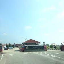 Pelajar yang terpilih akan mengikuti program yang ditawarkan dan yuran pengajian dan peperiksaan akan dibiayai oleh mara. Kolej Kemahiran Tinggi Mara Kuantan Kolej Kemahiran Tinggi Mara Km 8