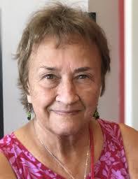 Amy Carman's Instagram, Twitter & Facebook