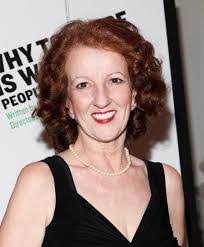 Lois Preston's Instagram, Twitter & Facebook