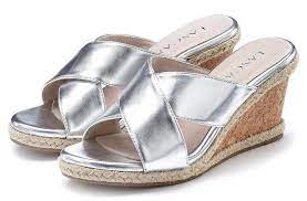 Pantolette keilabsatz erfahrung ausführlicher ratgeber die besten pantolette keilabsatz aktuelle angebote testsieger → jetzt direkt weiterlesen. Lascana High Heel Pantolette Mit Keilabsatz In Metallic Optik Online Kaufen Otto