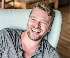 Gabriel Wolff, calligraphe et tatoueur hébraïque