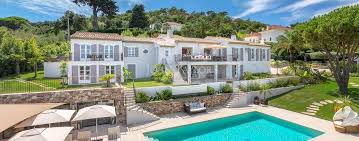 Luxus Hauser Kaufen Verkaufen Saint Tropez 83990 Frankreich 01 Outdoor Swimming Pool Beautiful Views Pool