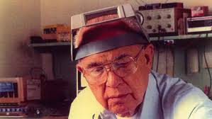 10 Essential Electric Guitar Design Innovators