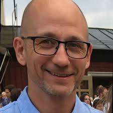 A massive thanks to Curtis Woodward and the rest of the SCCS team and the  wider Leica Geosystems part of Hexagon family for a terrific evening  onboard #hmsbelfast for the Survey Awards