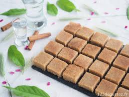J Avais Adore Cet Halva Grec Deguste Dans Une Taverne Lors De Mon Precedent Voyage En Crete Et Fait Plusieurs Ess Desserts Sucres Alimentation Recettes Sucrees