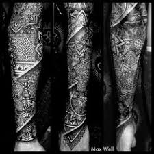 Il existe de très nombreuses représentations du linga à travers toute l'inde. 30 Idees De Tatouage Tibetain Tatouage Tibetain Tatouage Idees De Tatouages
