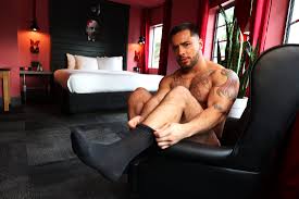 The Gaythering - Hotel Gaythering – Where Gay Men Stay & Play in Miami Beach