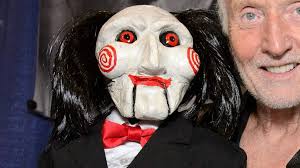 The Jigsaw killer, John Kramer sets up a moveset.