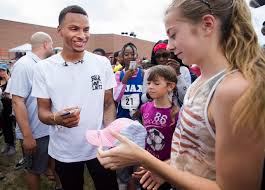 They got married on october 15, 2016. Sprinter De Grasse Launches Foundation At York Track Where He Was Discovered 680 News