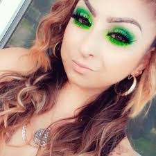 Lori Cano's Instagram, Twitter & Facebook