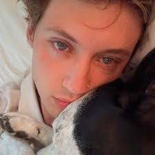 Benjamin Brook's Instagram, Twitter & Facebook