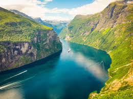 ˈbæ̀ɾɡn̩ (listen)), historically bjørgvin, is a city and municipality in vestland county on the west coast of norway. Norwegen Von Bergen Nach Trondheim Geo