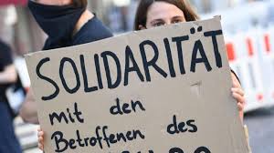 Seit 2008 ist sie abgeordnete im hessischen landtag und dort neben willi van ooyen fraktionsvorsitzende. Hessen Polizei Nimmt Mutmasslichen Verfasser Von Nsu 2 0 Drohschreiben Fest Hessen