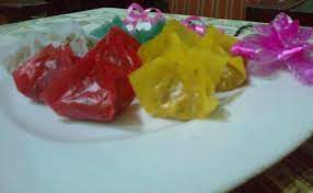 Kue ini merupakan pencampuran antara beras ketan, gula pasir, telur dan kelapa parut. Cara Membuat Wajik Kletik Enak Lezat