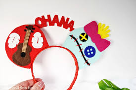 Use the template to make mickey and minnie mouse theme invitations, banners, attach to goody bags, tags, water bottle / drink labels, decorations, and more! Diy Lilo And Scrump Mickey Ears With Free Templates