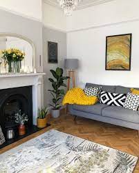 The maximum number of throw pillows on a sofa is five. What Throw Color Pillows Match A Gray Couch Quora