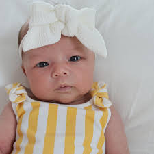 This adorable little gal is ONE MONTH old already! Here are some photos  from her first month. ❤️ #baby #babygram