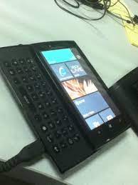 prototype Sony Ericsson Windows Phone 7 ...