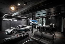 Project one is a dj and production supergroup consisting of two hardstyle artists, willem rebergen (headhunterz) and joram metekohy (wildstylez). Mercedes Amg Project One Concept Serienmodell Name One