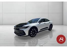 Image result for Oxygen White 2023 Crown