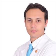 Dr. Leonardo Russo, Cirujano Oncólogo, Quito