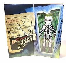 Showtime beeltlejuice comes packaged in a collector friendly window box so he can be displayed without having to say his name three times. Sammeln Seltenes Sonstige Living Dead Dolls Presents Beetlejuice Showtime Mezco Figur Puppe 25cm Neu Ovp Erika Lt