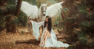 Va prezint 15 citate despre femei. Citate Motivationale Pentru Femei Puternice