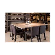 et pourquoi pas une table carree 8 personnes a voir suivant disposition interess salle a manger table carree table salle a manger salle a manger moderne