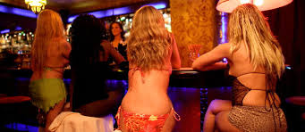 Allemagne La Plus Grande Maison Close Du Monde Met La Cle Sous La Porte Le Point