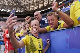 Pályafutása klubcsapatokban a válogatottban sikerei, díjai klubcsapatokban. Sweden S Caroline Seger Is Poised To Become The Most Capped European Soccer Player Ever