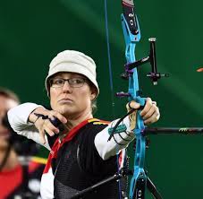 Aug 09, 2020 · die bogenschützen florian kahllund und lisa unruh setzen sich vor dem kurhaus beim erstmals ausgetragenen deutschland cup durch. Lisa Unruh Das Macht Mich Ein Bisschen Traurig Welt