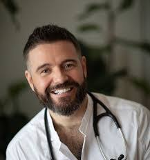 Jessica Klier's Instagram, Twitter & Facebook